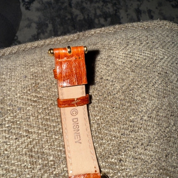 Disney 1997 Watch Collectors Club Winnie the Pooh and Tigger Too LE Fossil Watch - Picture 5 of 10